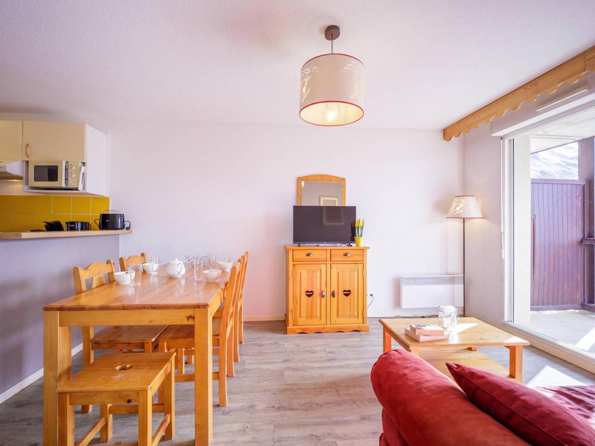 Appartement Cosy Pour 6 Personnes Avec Balcon, Parking Et Acces Aux Pistes - Fr-1-695-9 Germ Buitenkant foto